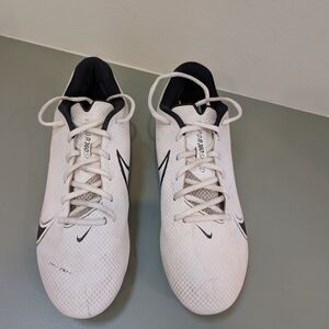 Nike Vapor Edge 360 Speed Football Cleats. Size 9